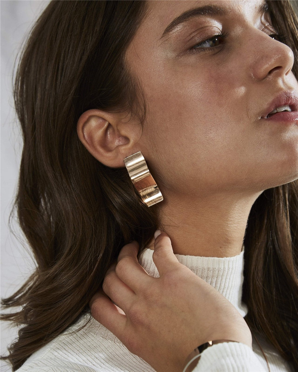 Wave Charm Ohrring Roségold leftcolumn