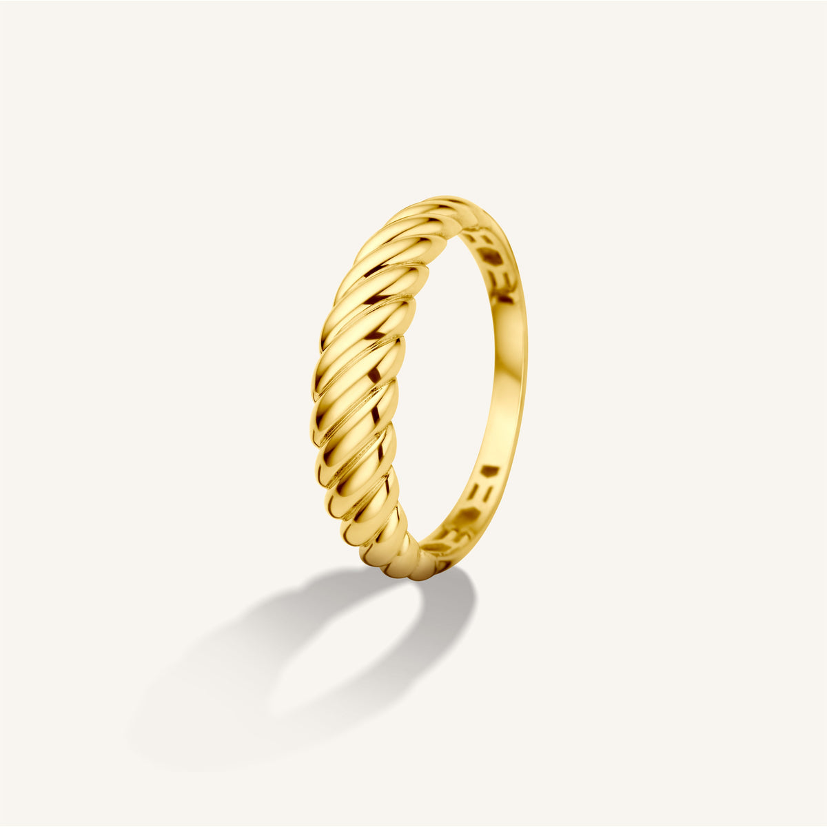Croissant Ring leftcolumn
