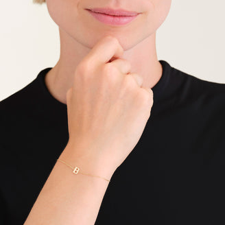 Initial Armband B leftcolumn