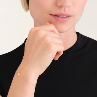 Triple Heart Armband leftcolumn