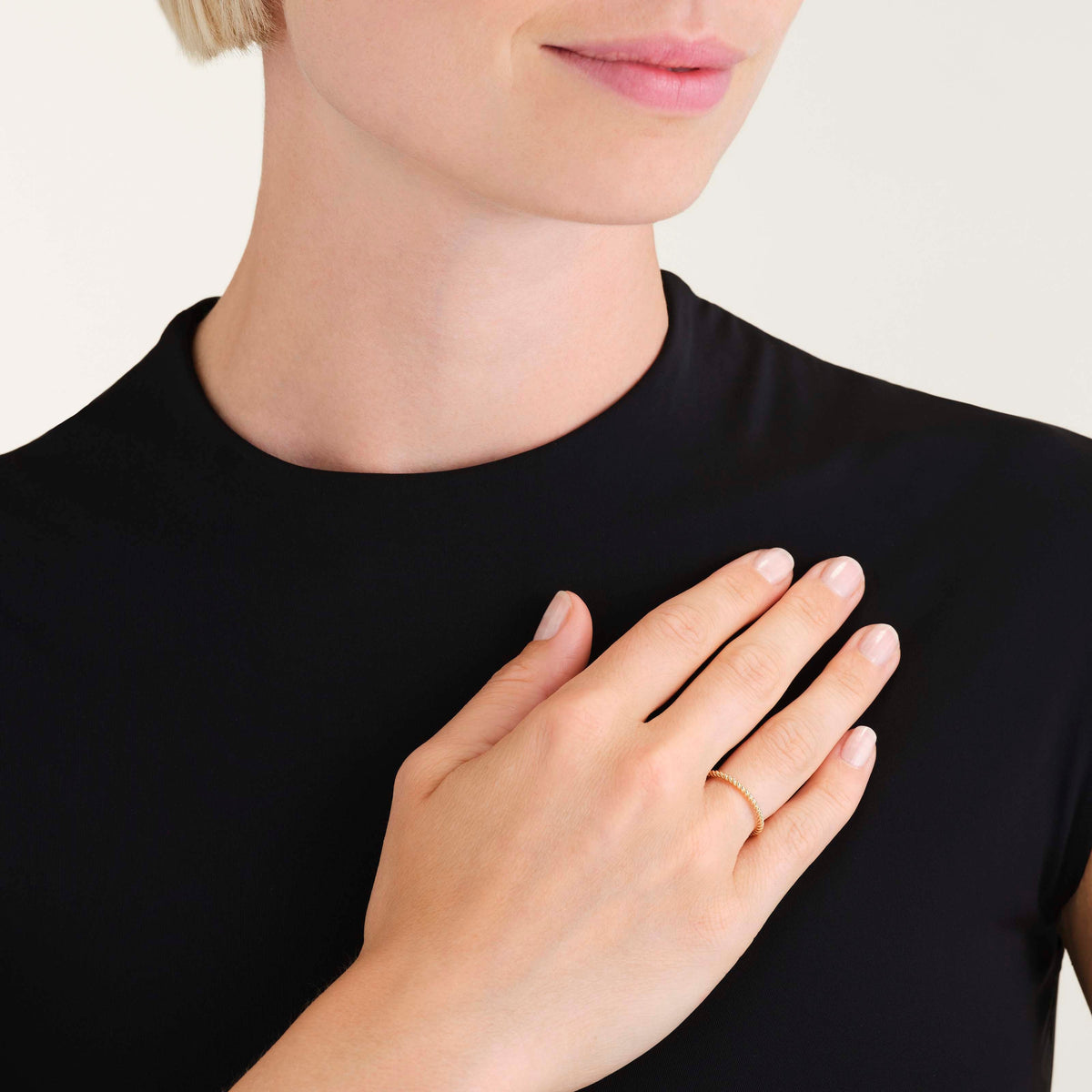 Helium Ring leftcolumn