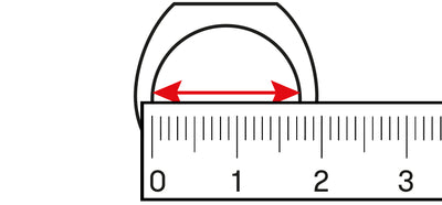 <p><strong>Dafür benötigt wird:</strong><br/>- Ein Lineal.<br/>- Ihren Ring oder einen Ring der Person, welcher Sie einen kaufen wollen.</p><p><strong>So wird gemessen:</strong><br/>Miss den inneren Durchmesser des Ringes und runde auf den nächsten mm in der Tabelle.<br/>Der innere Durchmesser des Ringes ist die Länge der geraden Linie von einer Seite zur anderen. Die mm Zahl ist deine Ringgröße. Schau dir diese Tabelle an, um deine Größe herauszufinden.</p>